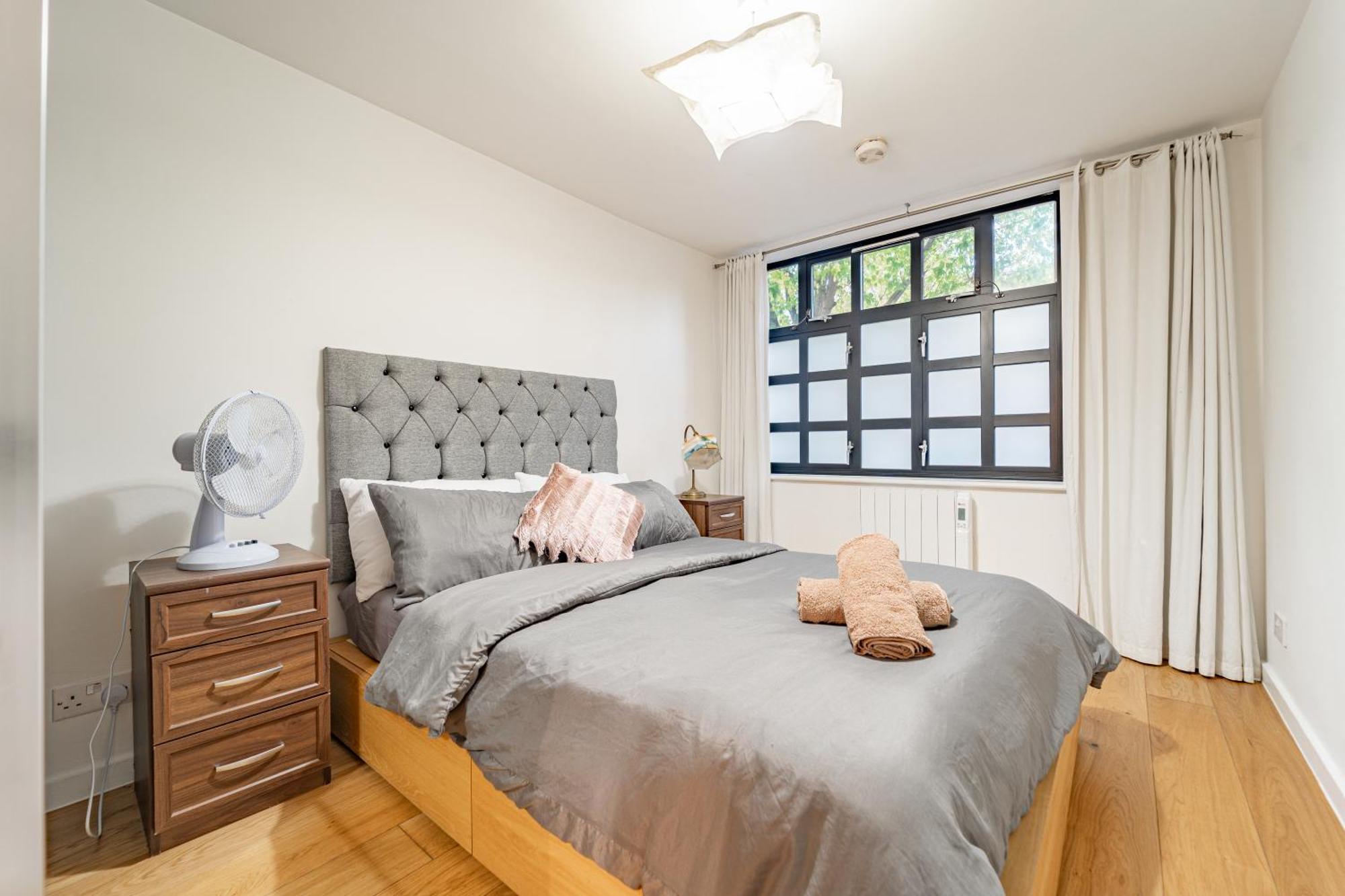Modern Flat In Prime Location Near Shoreditch & Brick Lane Лондон Екстериор снимка